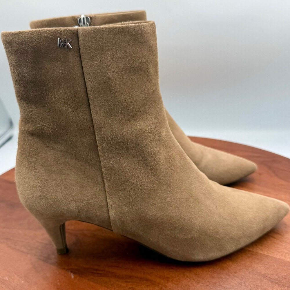 Michael Kors Tan Suede Pointed Toe Kitten Heel Ankle Bootie Women 6 Chic Classic - Picture 6 of 11